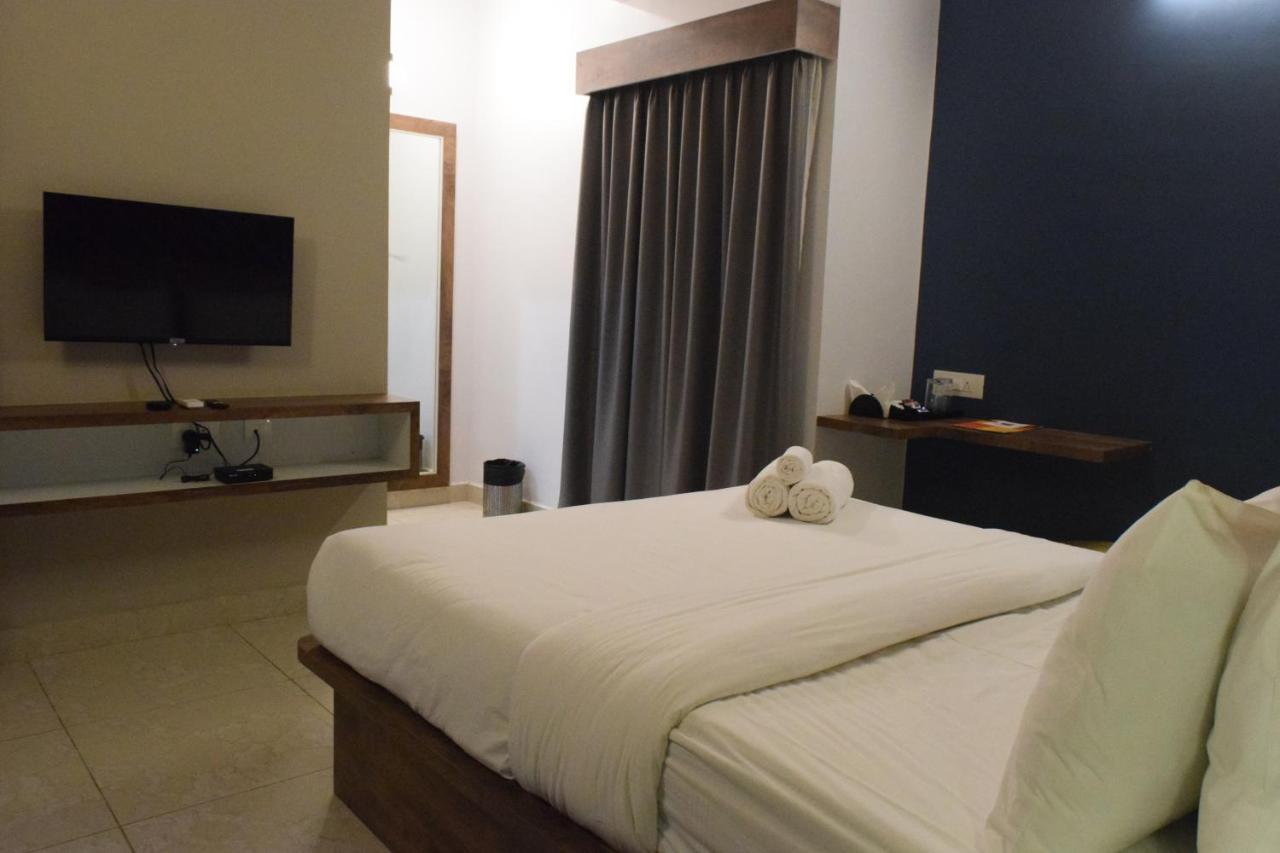 Air Avenue Hotel - Airport Devanahalli Екстер'єр фото